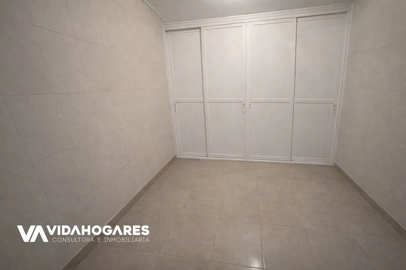 Habitación de Piso en venta en Rota con Trastero