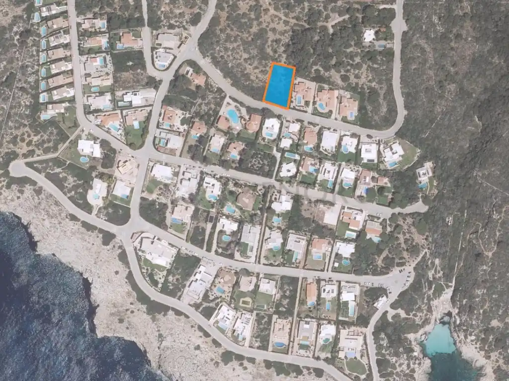 Terreno residenziale in vendita a Urbanización Binidalí 85  (carrer des Carritx)