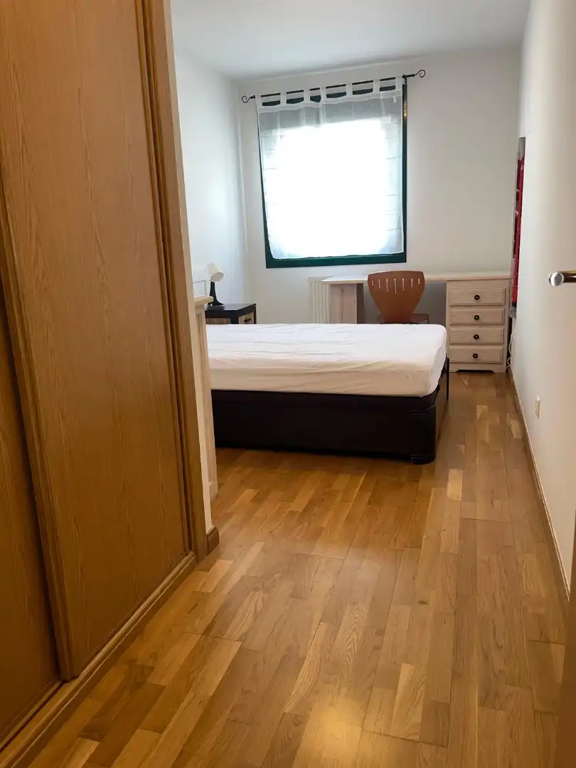 Schlafzimmer von Wohnung zur Miete in A Coruña Capital 