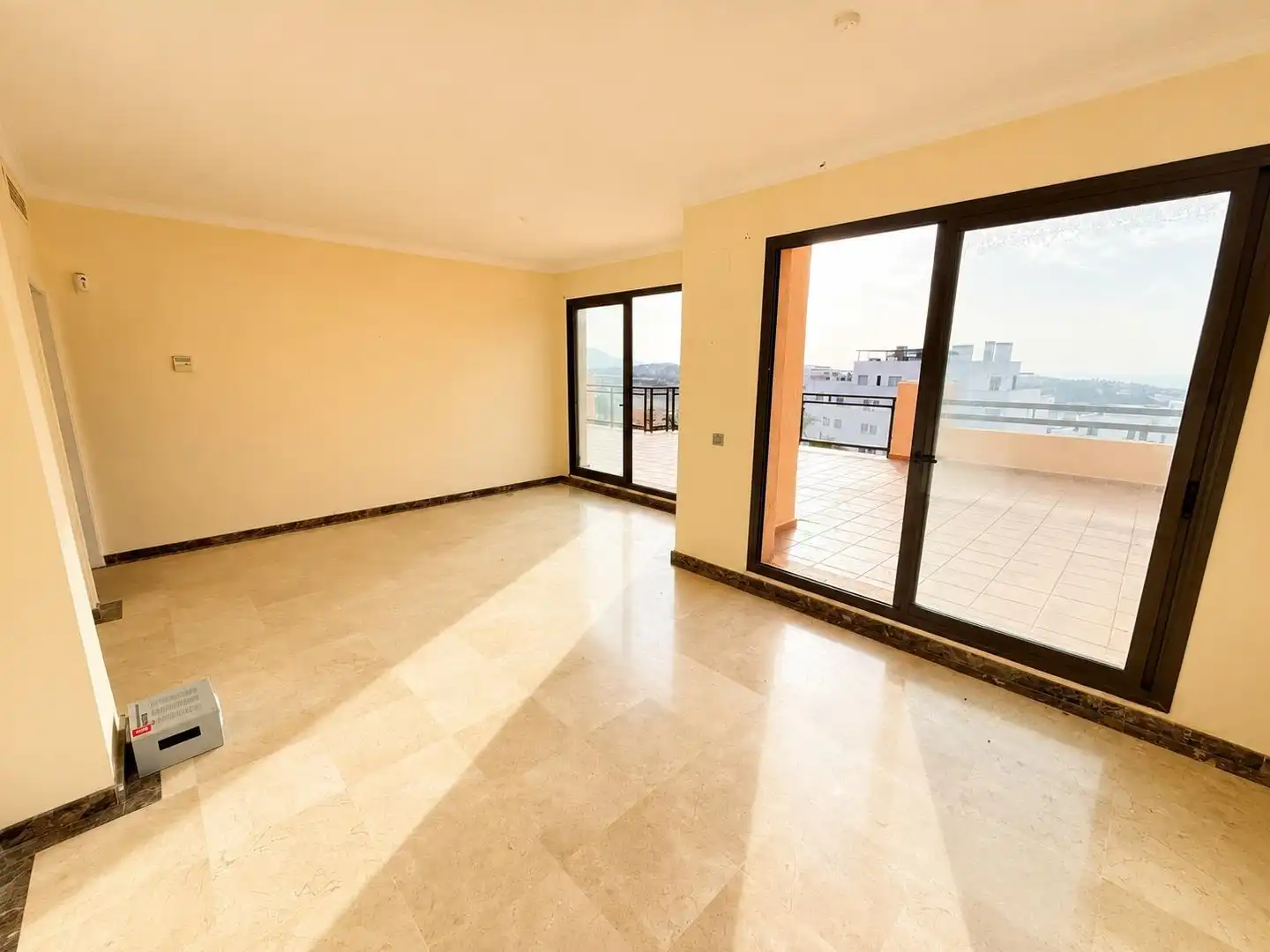 Terraza de Ático en venta en Mijas con Aire acondicionado, Jardín privado y Trastero