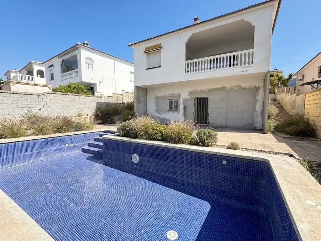 Piscina de Casa o chalet en venta en Alcaucín con Jardín privado y Piscina