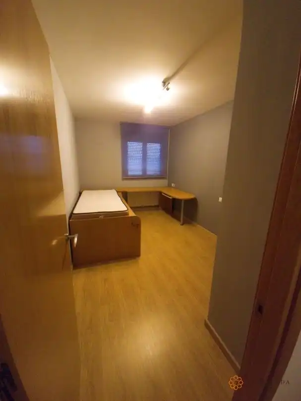 Habitación de Dúplex en venta en Caspe con Aire acondicionado, Calefacción y Trastero