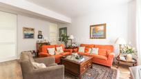 Living room of Apartment for sale in  Madrid Capital  with Air Conditioner and Heating
