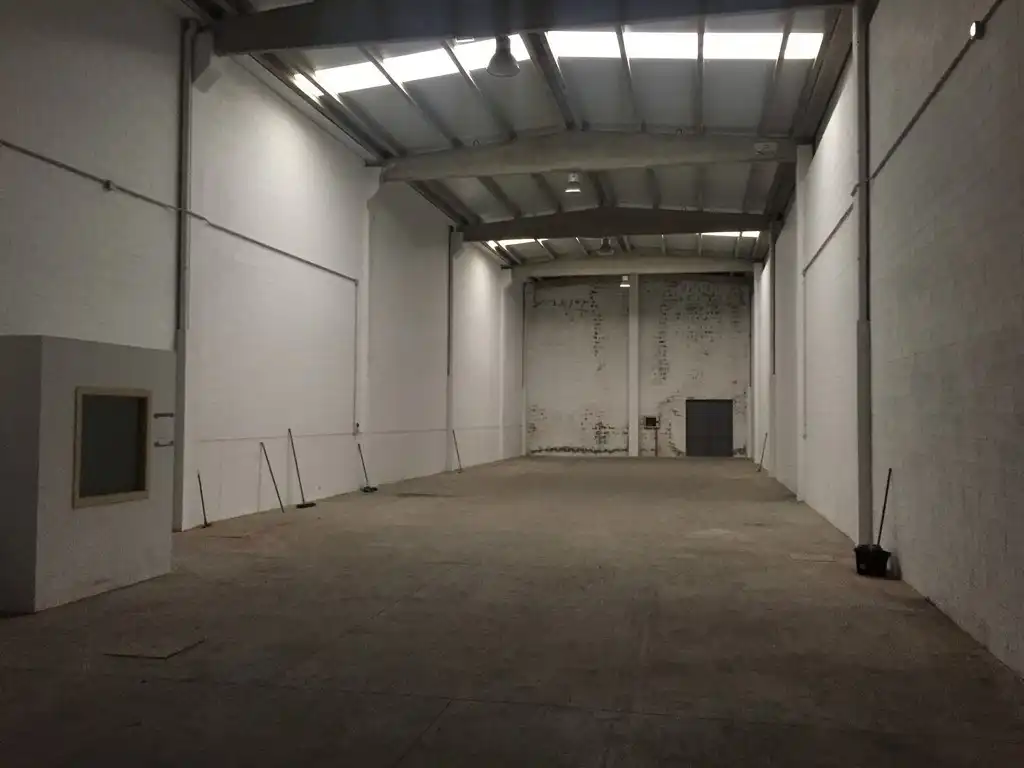 Industriegebäude zur Miete in Rúa Xesta, imagen 5
