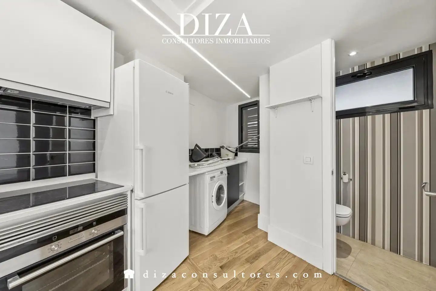 Kitchen of Flat for rent in Madrid  with Air Conditioner and Heating