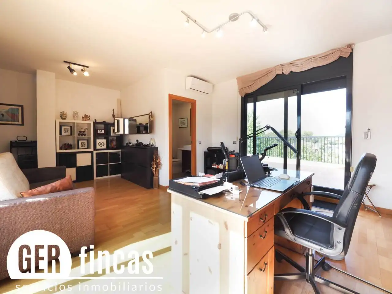 Piso en venta en Viladecavalls con Aire acondicionado, Calefacción y Terraza