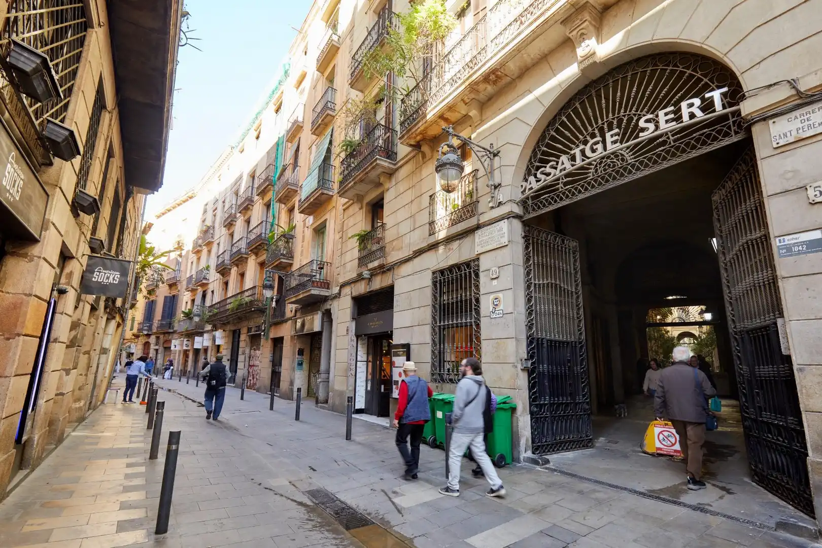 Vista exterior de Piso en venta en Barcelona con Aire acondicionado, Calefacción y Amueblado