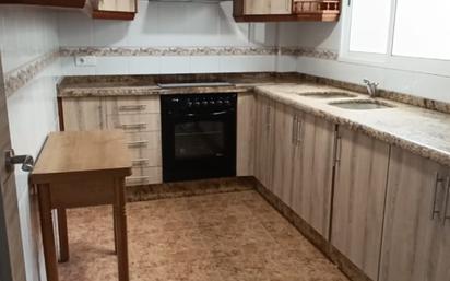 Kitchen of Flat to rent in Alzira  with Balcony