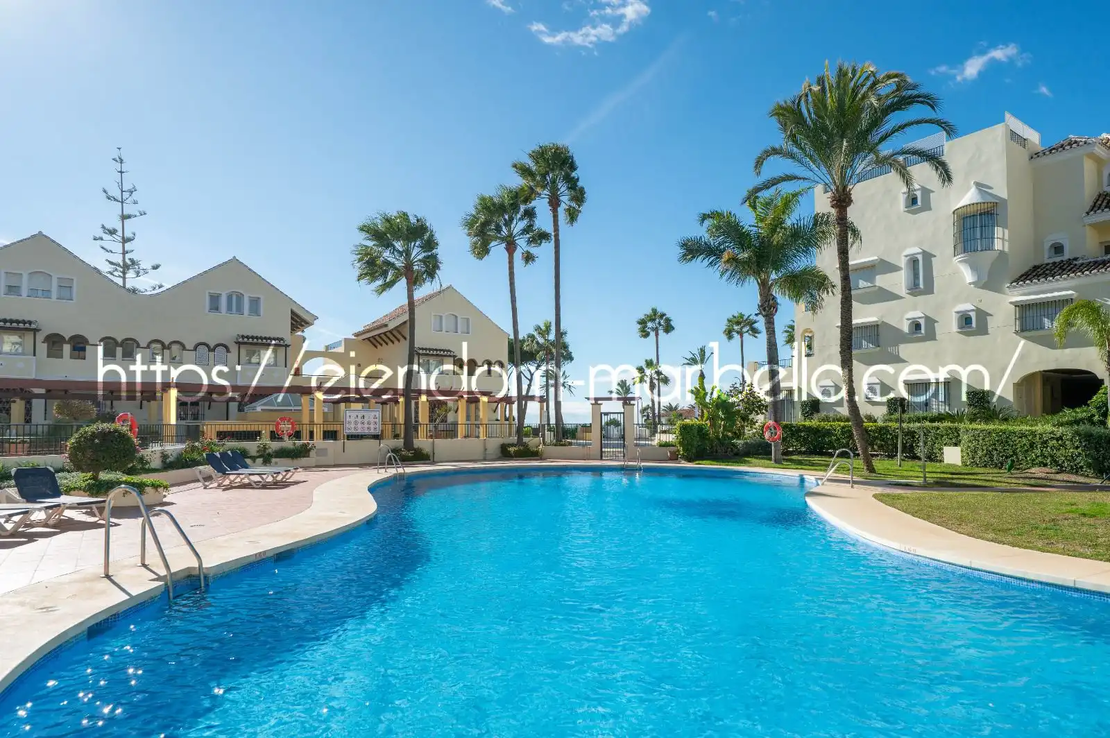 Exterior view of Apartments for sale in Marbella  with Air Conditioner, Heating and Terrace