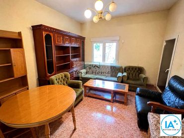 Erdgeschosswohnung mit Aufzug zum Verkauf in Calle Roma