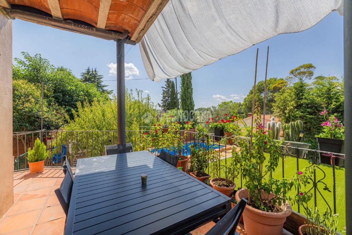 Jardí de Casa o xalet en venda en Rubí amb Aire condicionat, Calefacció i Parquet
