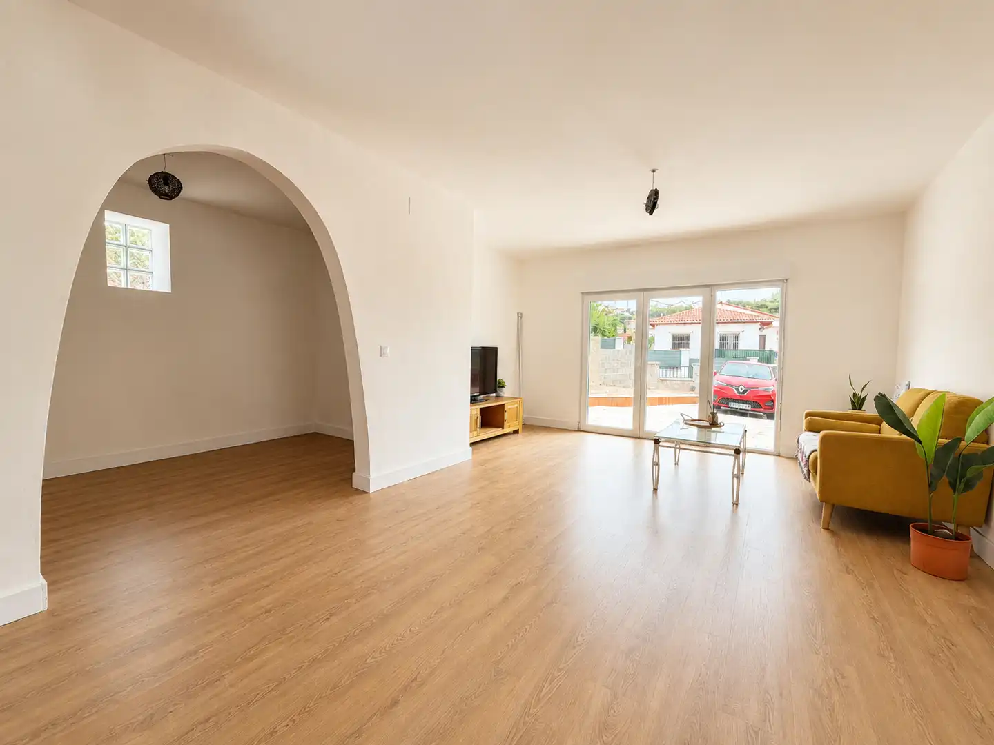 Sala d'estar de Casa o xalet en venda en Calafell amb Aire condicionat, Calefacció i Jardí privat