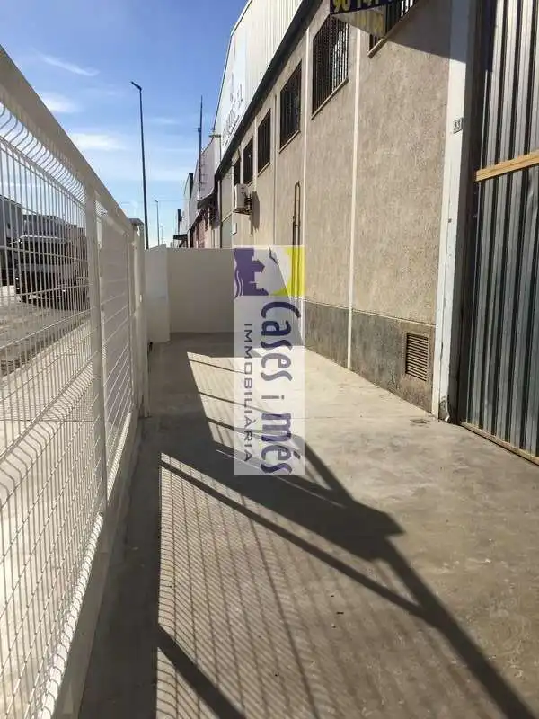 Vista exterior de Nau industrial de lloguer en Rafelbuñol / Rafelbunyol