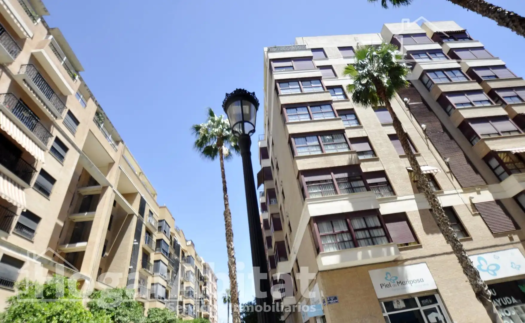 Außenansicht von Wohnung zum Verkauf in Valencia mit Klimaanlage, Heizung und Terrasse