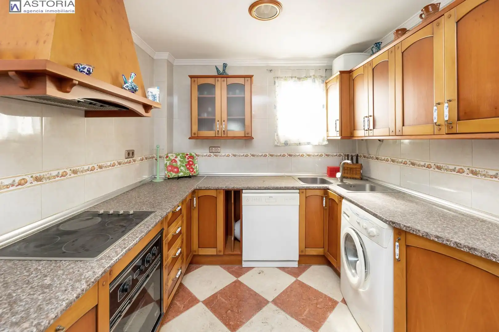 Inmuebles singulares con ascensor en venta en Avenida de Cádiz, imagen 21