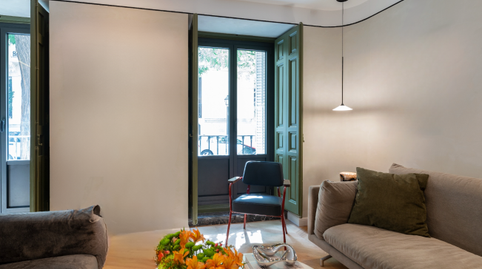 Foto 3 de Piso en venta en Ruíz de Alarcón, Jerónimos, Madrid