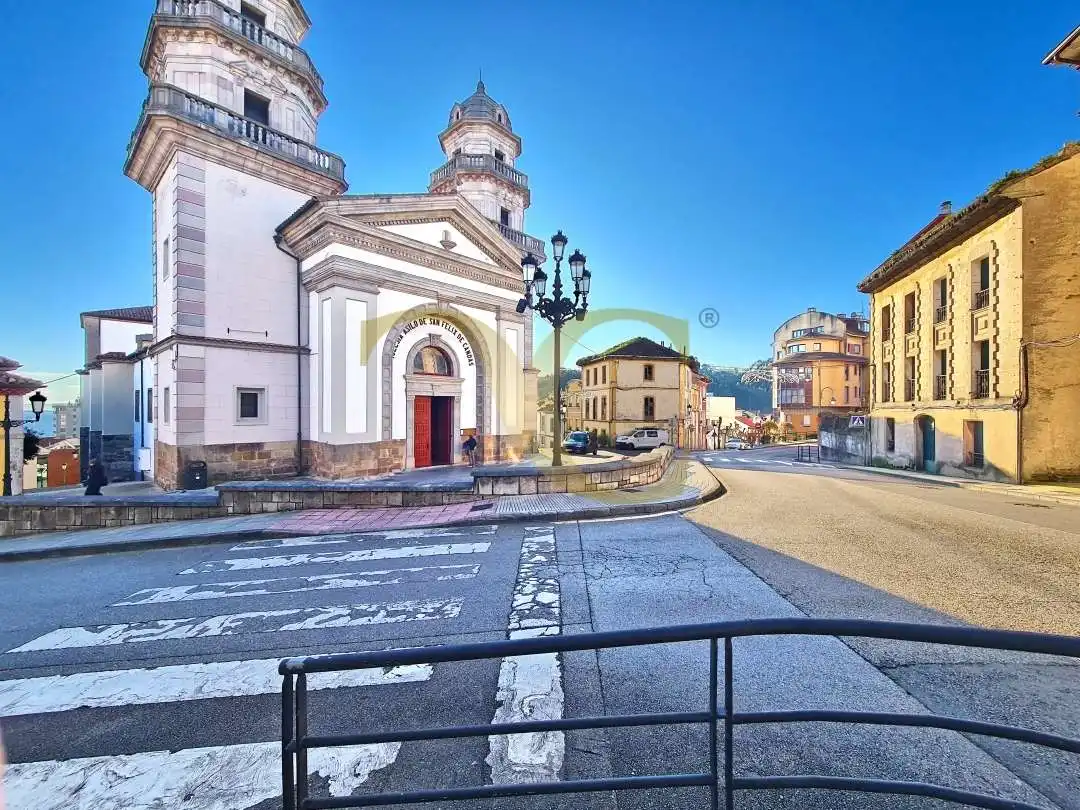 Außenansicht von Gebäude zum Verkauf in Carreño