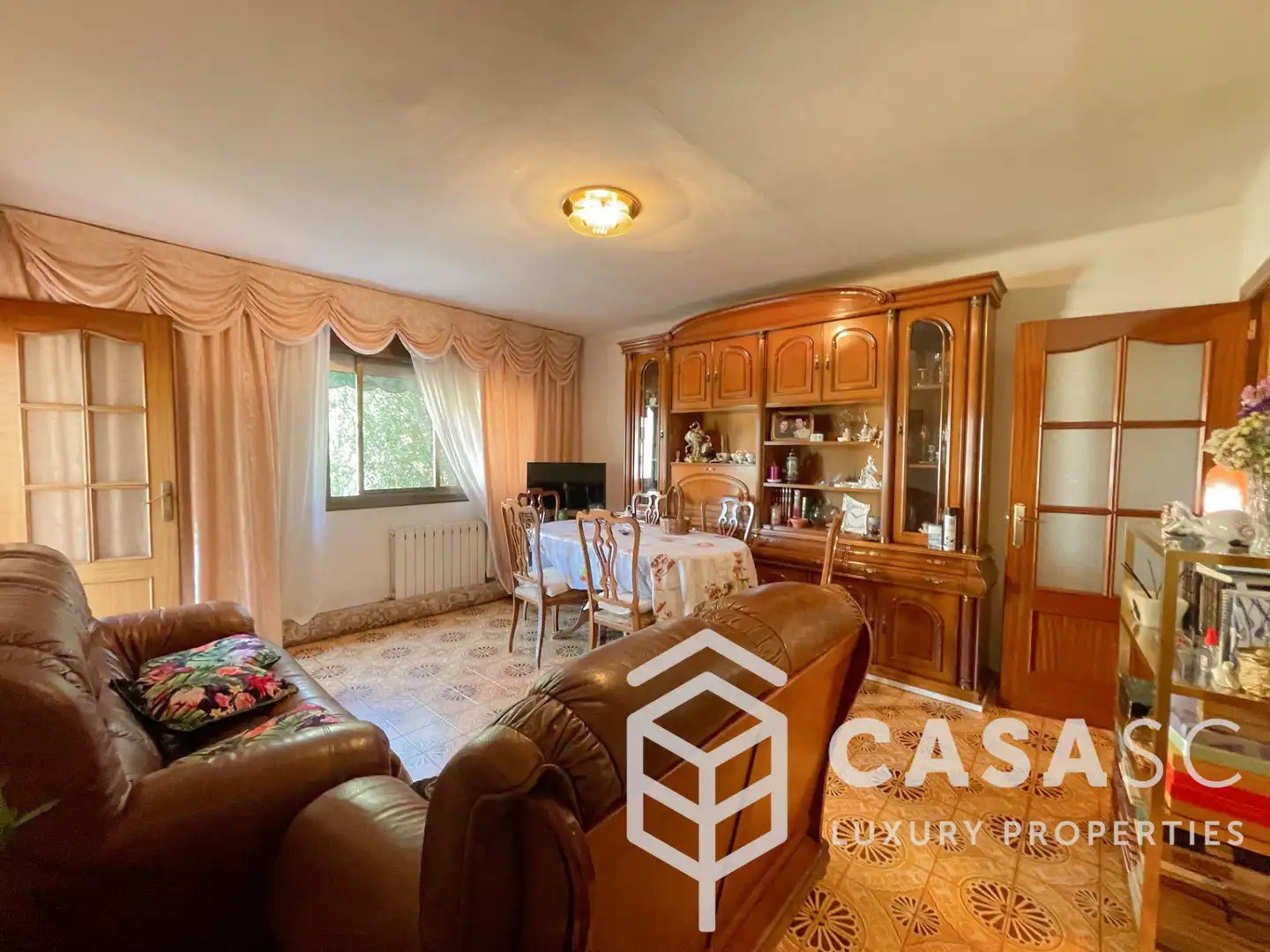 Sala de estar de Piso en venta en Cerdanyola del Vallès con Calefacción, Amueblado y Balcón
