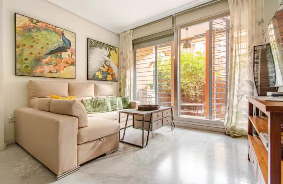 Sala d'estar de Pis en venda en  Córdoba Capital amb Aire condicionat, Calefacció i Jardí privat