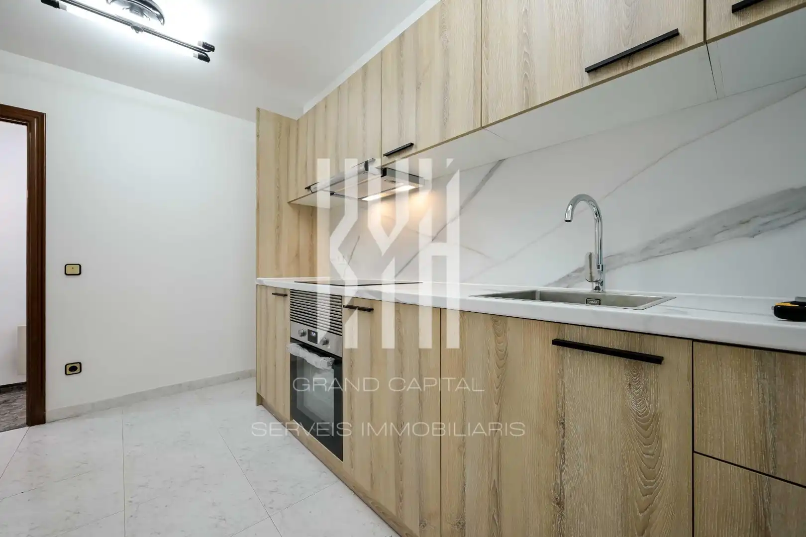 Kitchen of Flat for sale in Salt  with Balcony