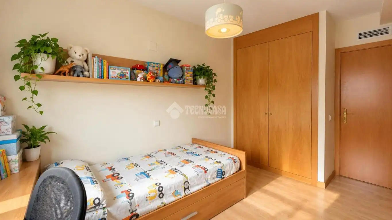 Bedroom of Flat for sale in Fuencarral - El Pardo