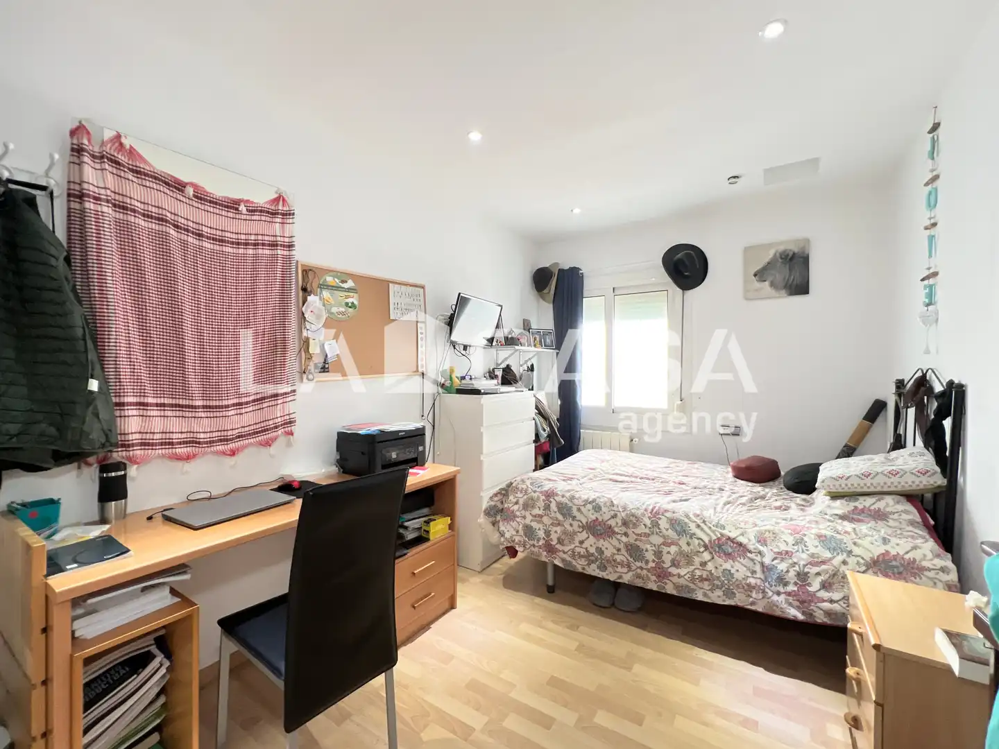 Habitación de Piso en venta en Badalona con Calefacción y Balcón