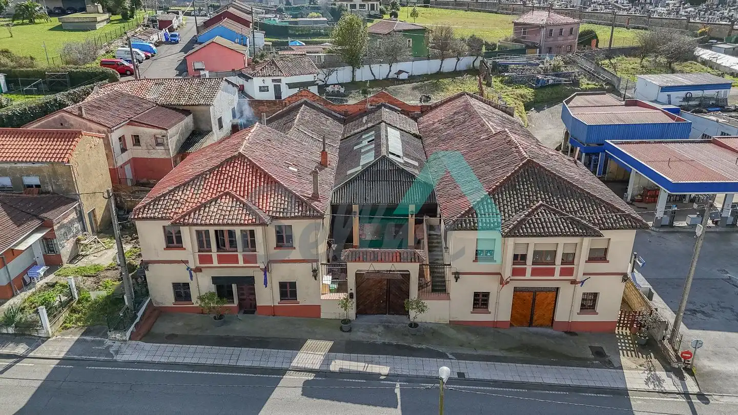 Exterior view of Buildings for sale in Oviedo 