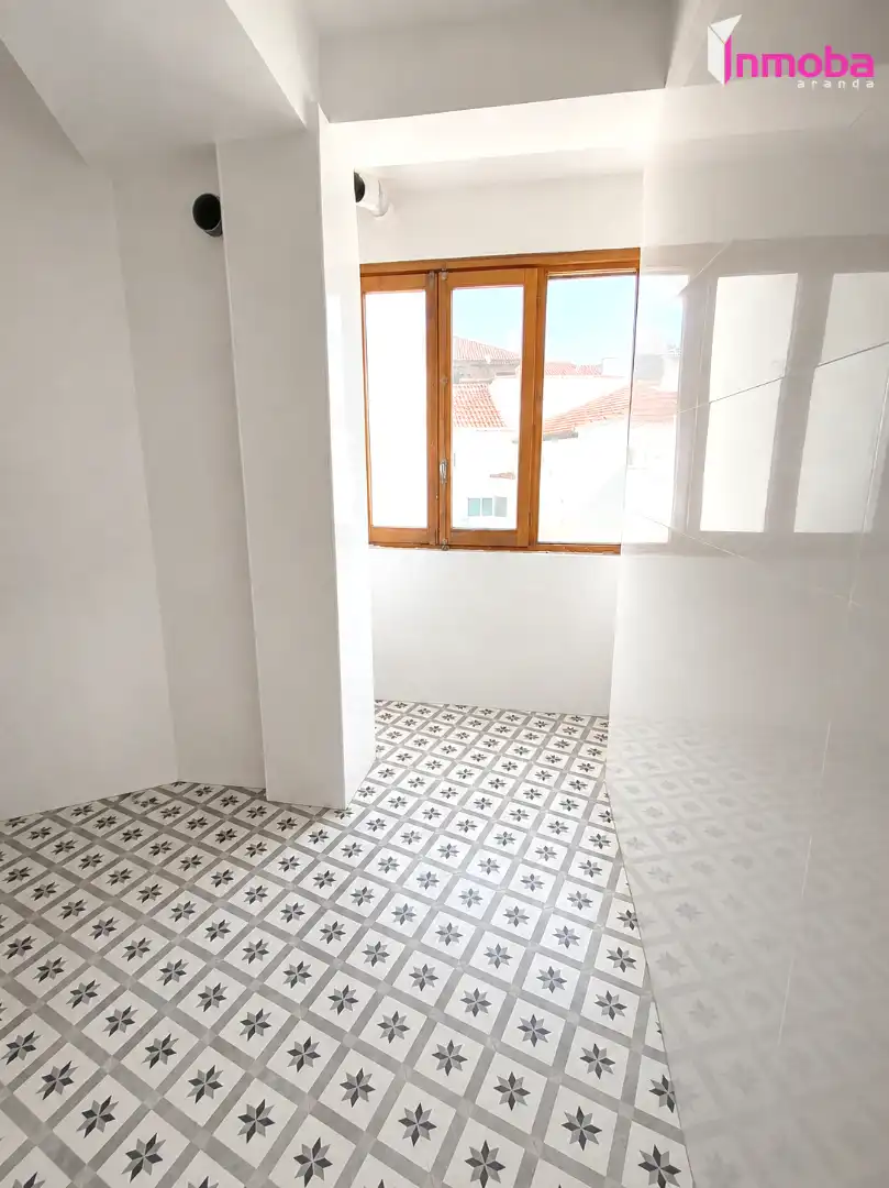 Baño de Piso en venta en Aranda de Duero con Calefacción, Parquet y Terraza