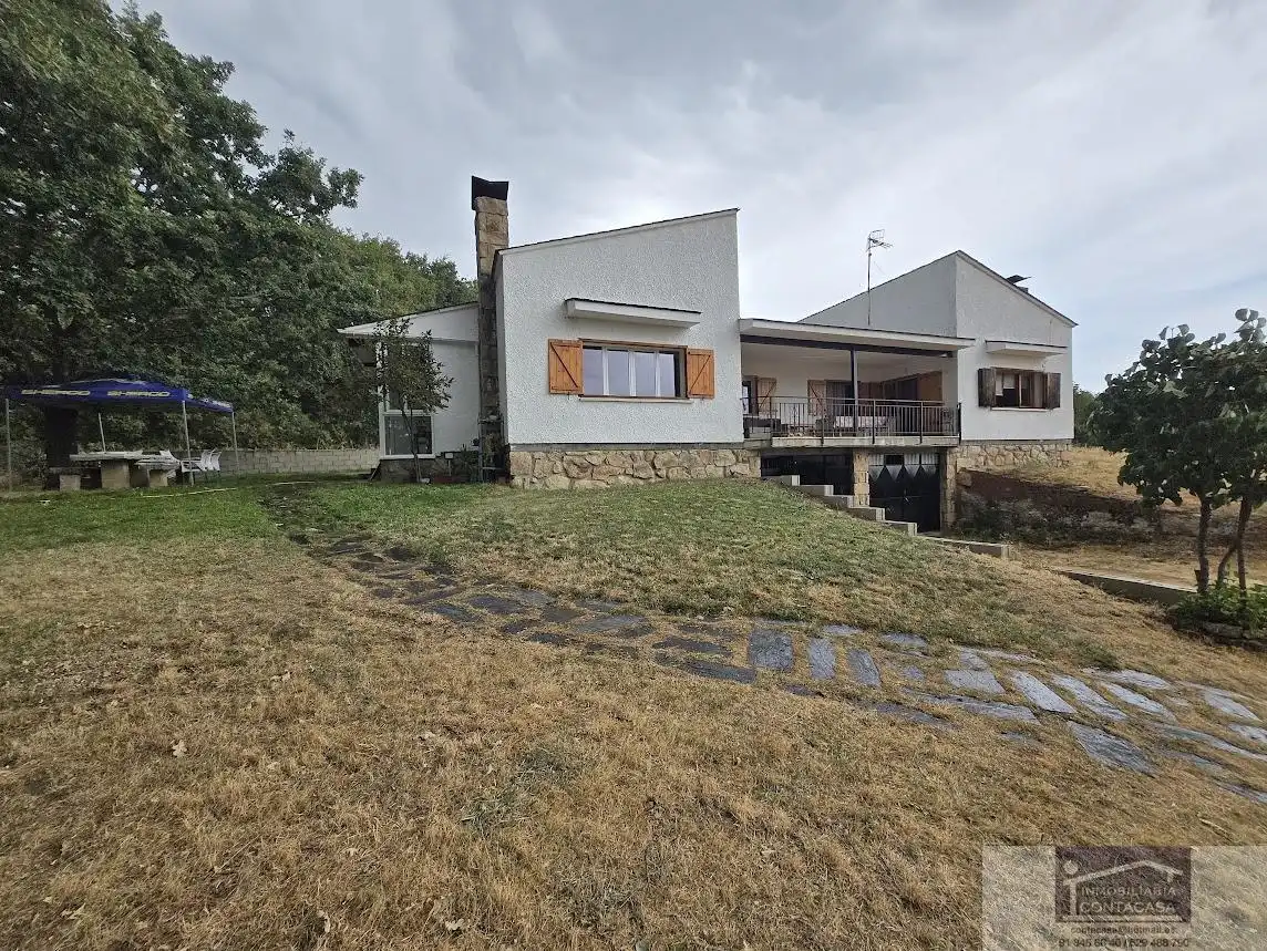 Vista exterior de Finca rústica en venta en Bustarviejo con Calefacción y Terraza