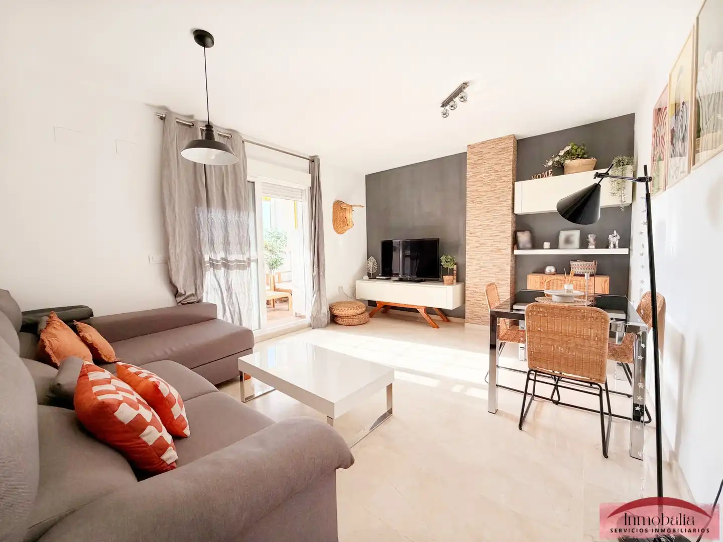 Sala de estar de Piso en venta en Sevilla con Aire acondicionado, Terraza y Trastero