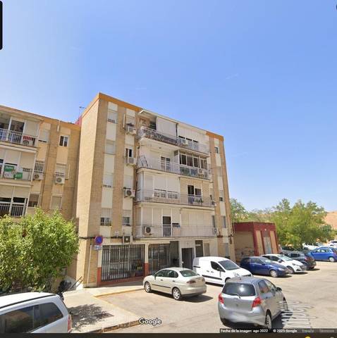 Piso en Venta en Calle de Pompeyo en Balcón de Sevilla - Atalaya - La Uva - La Extremeña