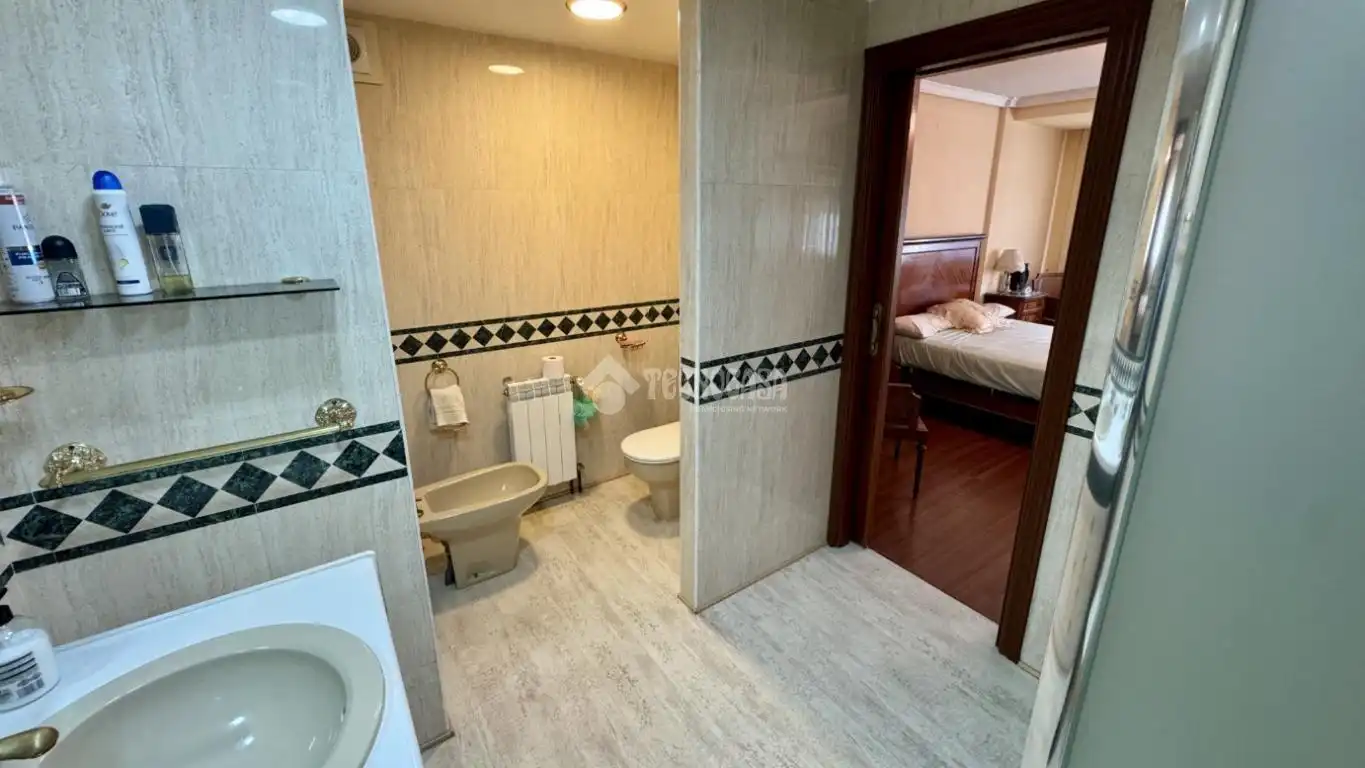 Badezimmer von Wohnung zum Verkauf in Iglesia - Estación