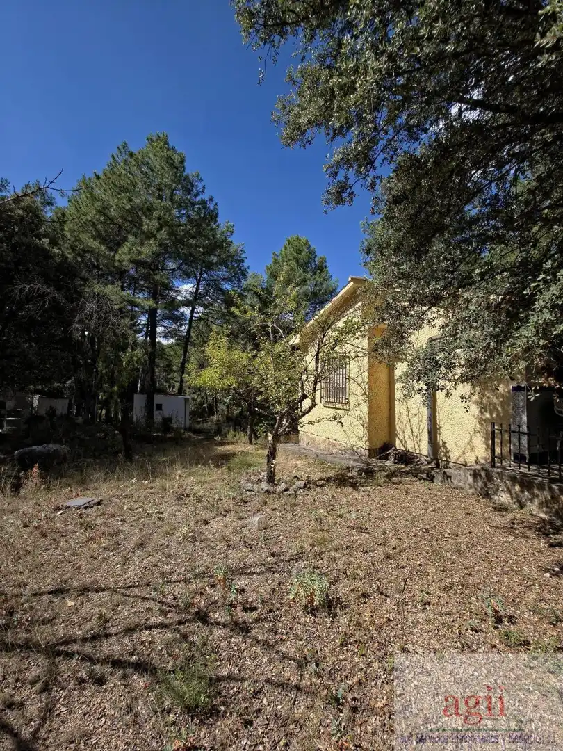 Houses for sale in Trillo  with Heating, Terrace and Community pool