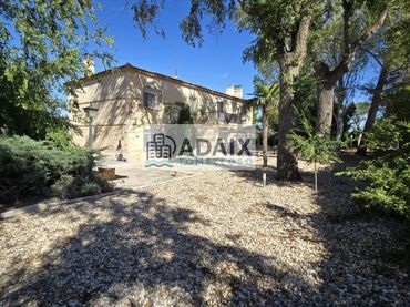 Casa rústica amb balcó en venda a Argamasilla de Alba