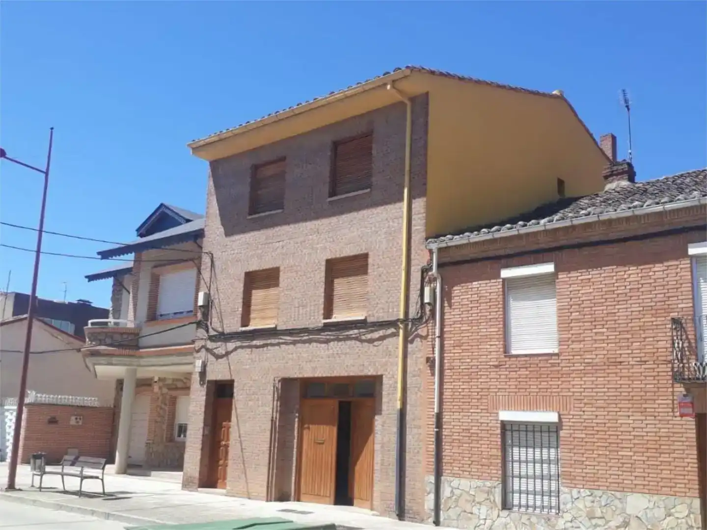 Vista exterior de Casa o chalet en venta en Valencia de Don Juan con Jardín privado y Amueblado