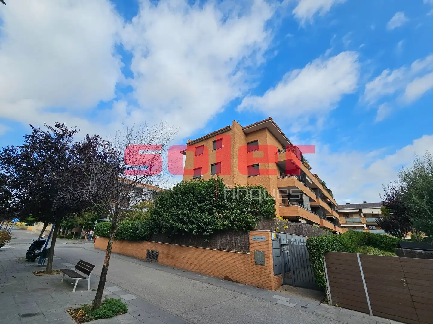 Planta baja en venta en Mira-sol