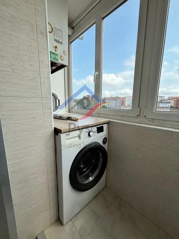 Flat for rent in Avenida de los Castros, Los Castros