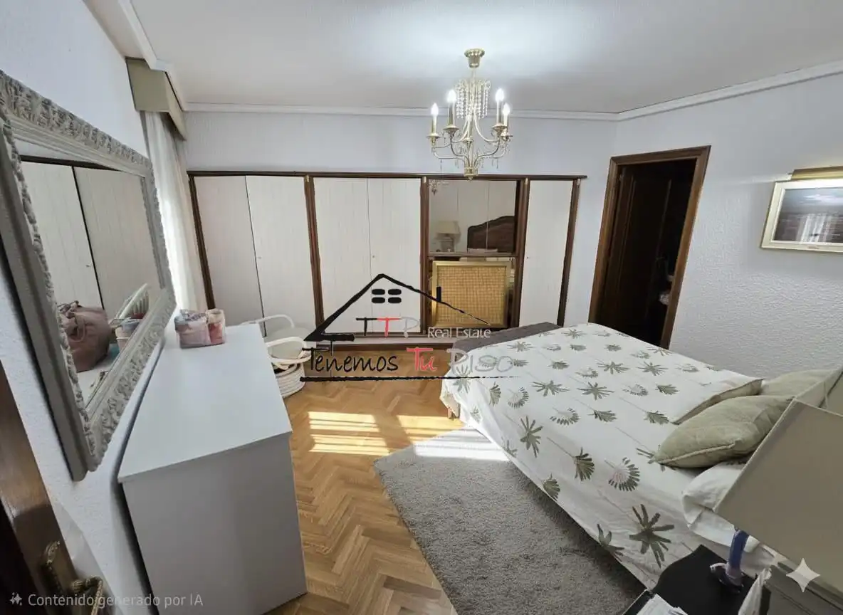 Habitación de Piso en venta en Zaragoza con Aire acondicionado, Calefacción y Parquet
