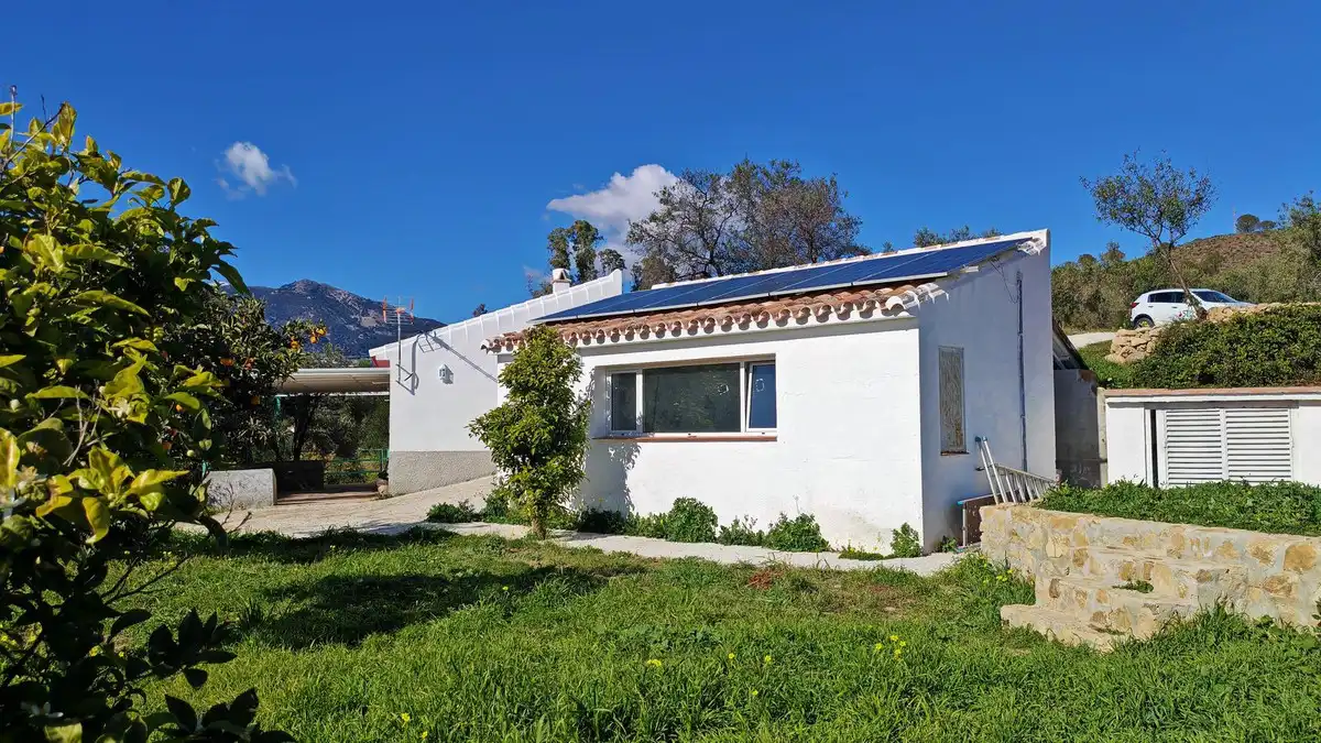 Casa rústica amb piscina en venda a Casarabonela, imagen 3