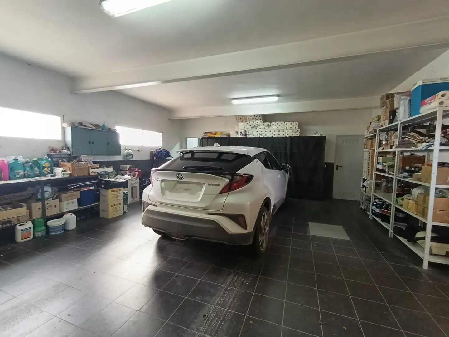 Parking of Houses for sale in Buendía  with Air Conditioner, Heating and Private garden