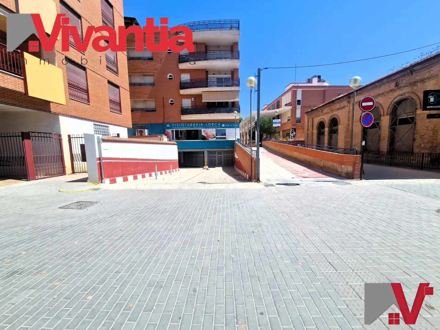 Einzelparkplatz zum Verkauf in Avenida Juan Carlos I