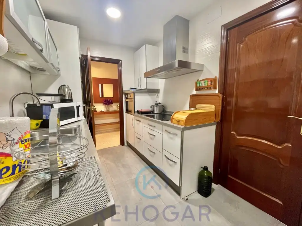 Kitchen of Flat for sale in Dos Hermanas