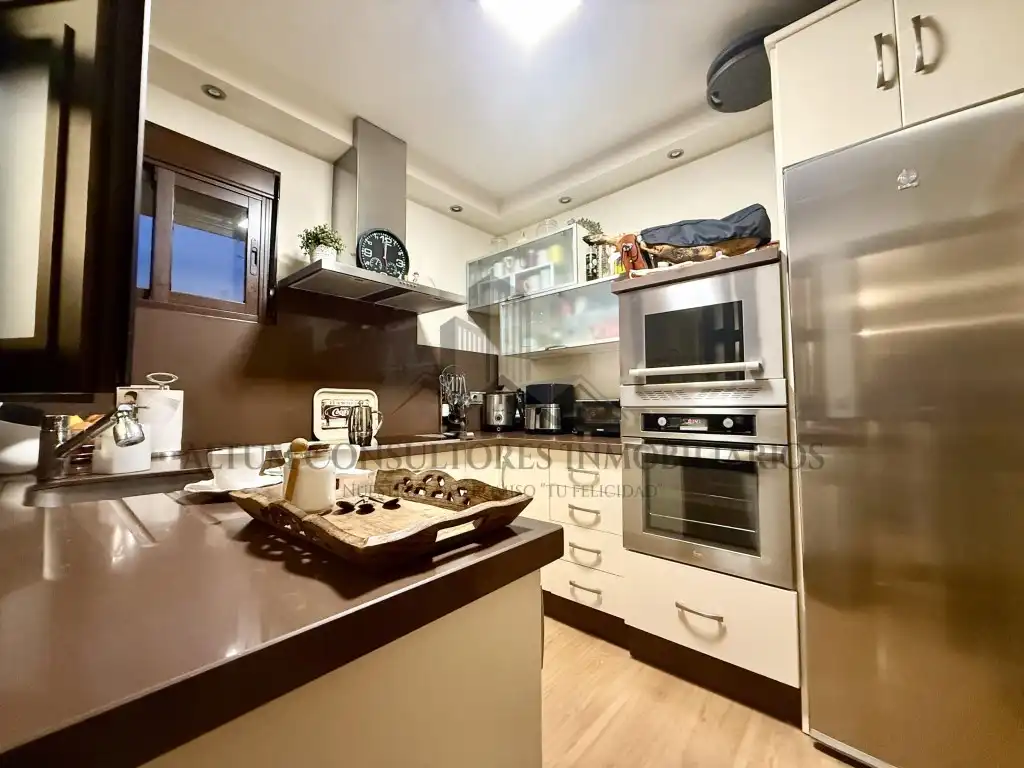Kitchen of Flat for sale in Sevilla