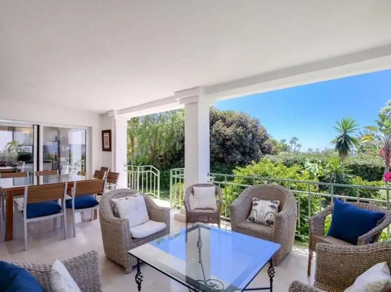 Terrassa de Casa o xalet de lloguer en Marbella amb Aire condicionat, Calefacció i Jardí privat