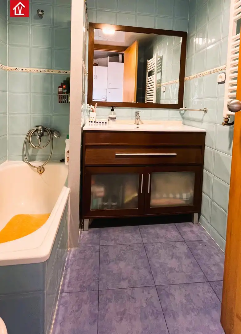 Baño de Piso en venta en Sabadell con Aire acondicionado, Calefacción y Terraza