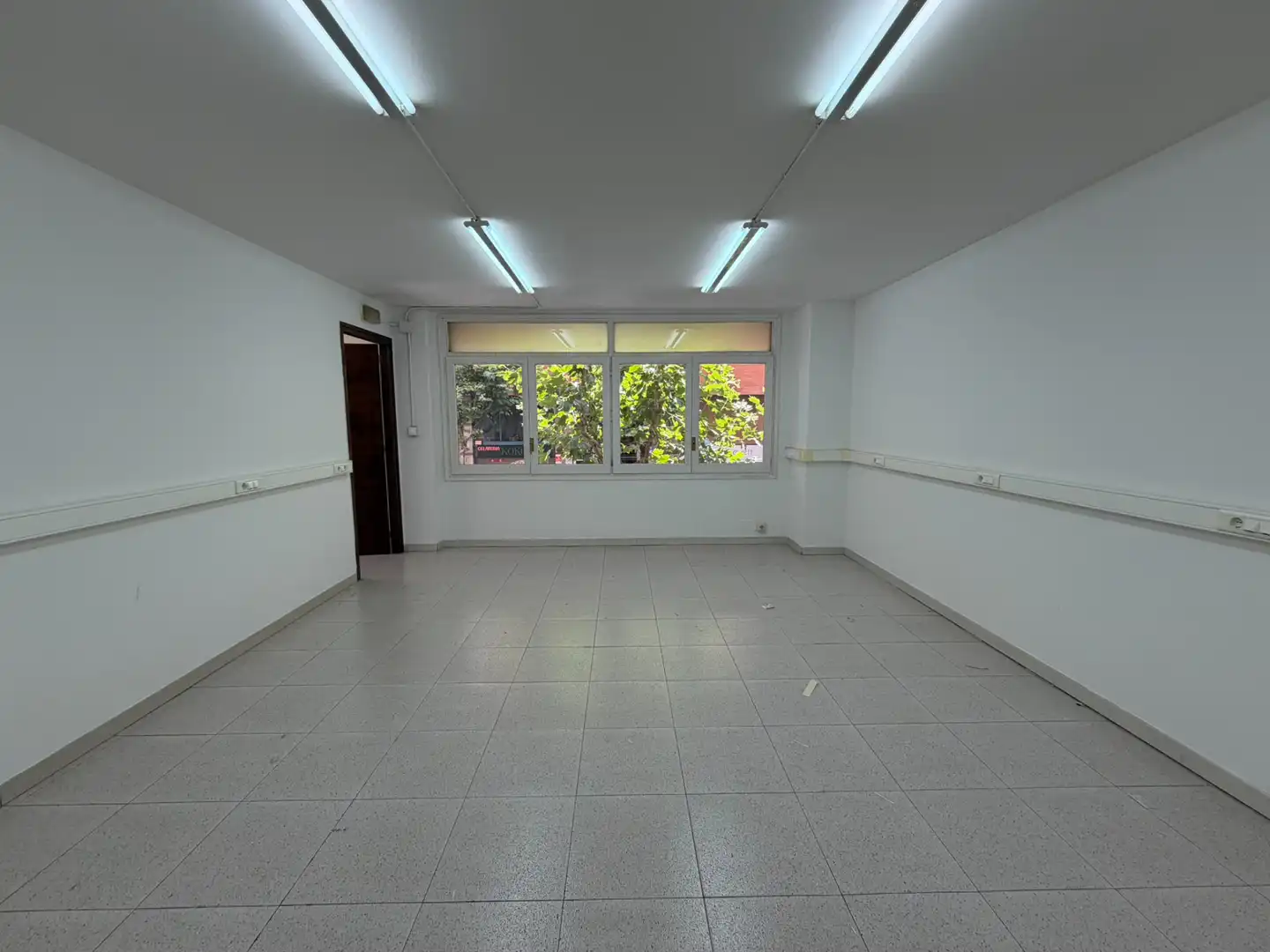 Local comercial de lloguer a Carrer de Barcelona 36