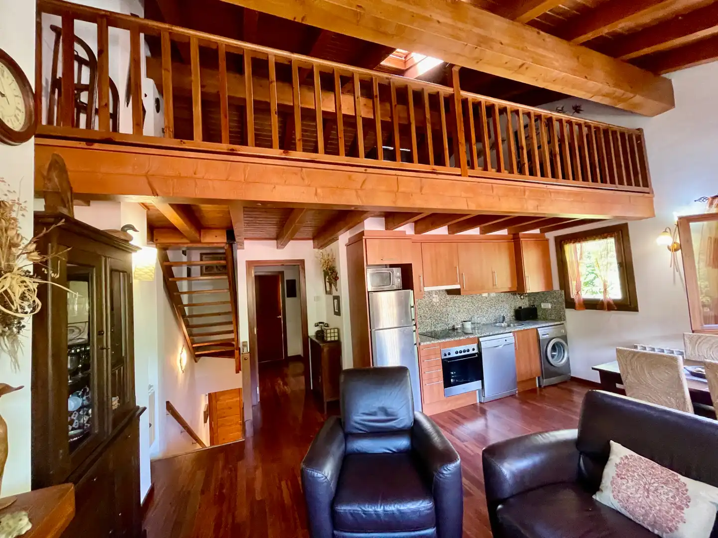 Living room of Duplexes for sale in Setcases  with Heating, Parquet flooring and Furnished