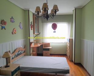 Bedroom of Flat for sale in Tui  with Heating, Parquet flooring and Storage room