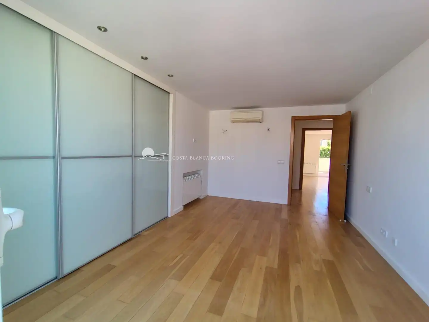 Casa bifamiliare con piscina in vendita a Calle  AUSTRAL, imagen 14