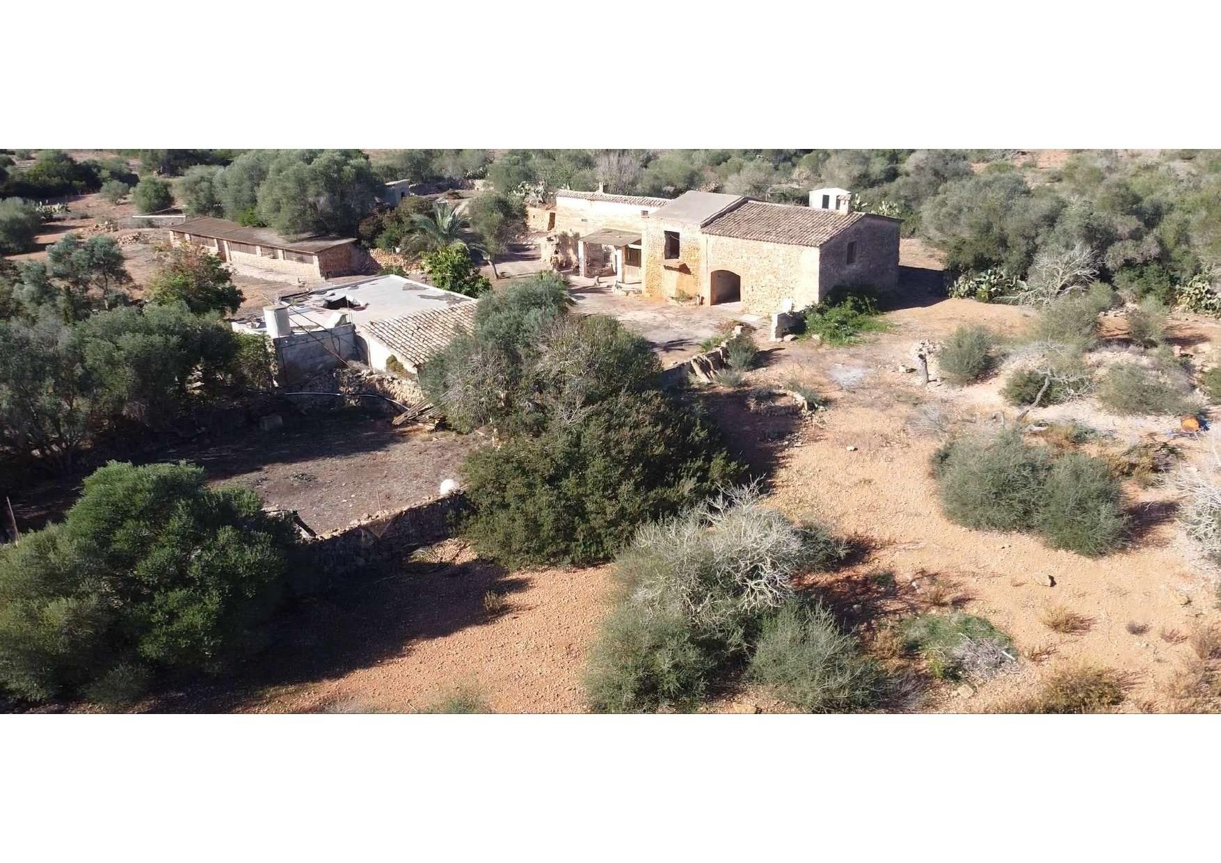 Country house for sale in Llucmajor pueblo